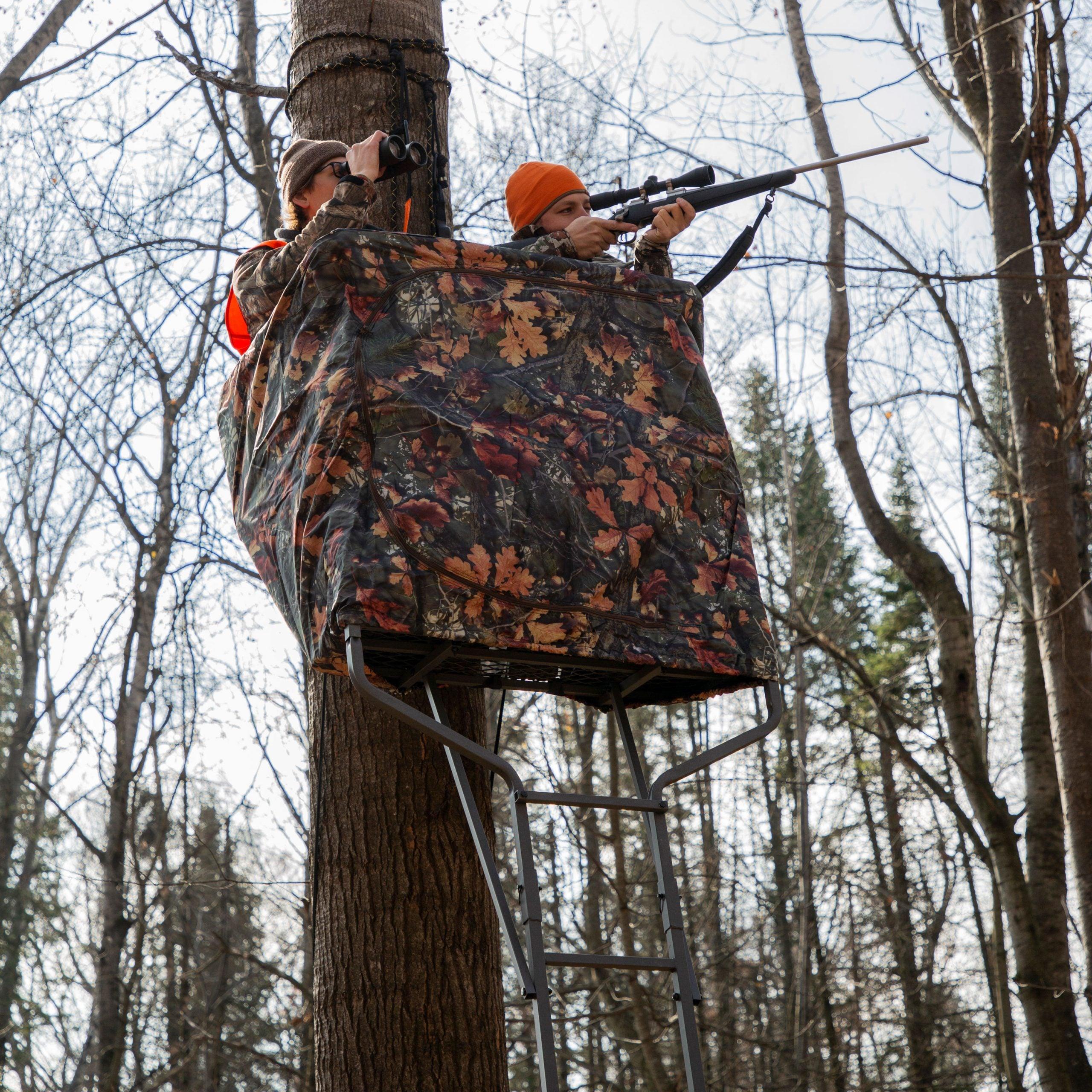 2-MAN CURTAIN - Young Wild Hunters