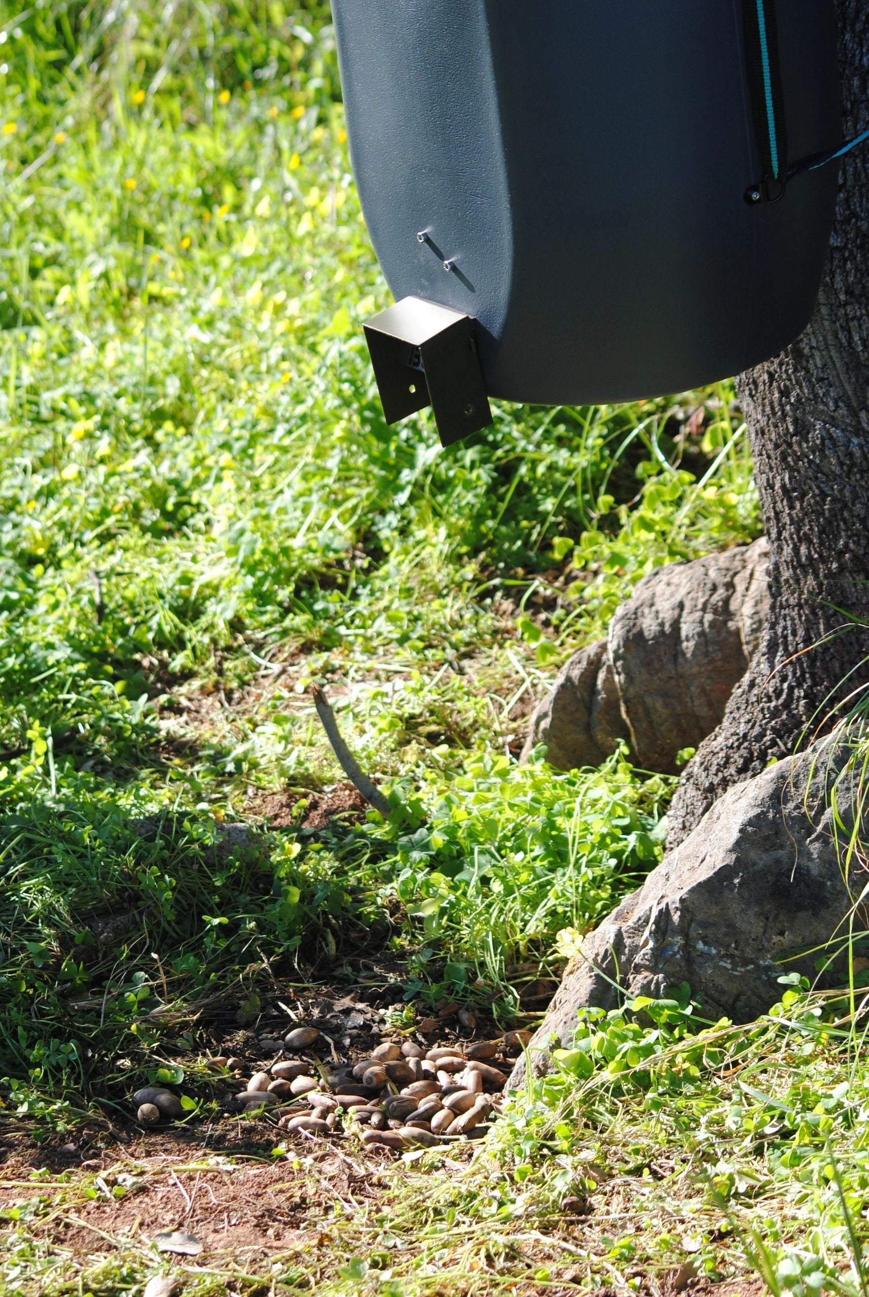 Bidón de 60L con Trampilla BSF Yimi con Instalación Lateral