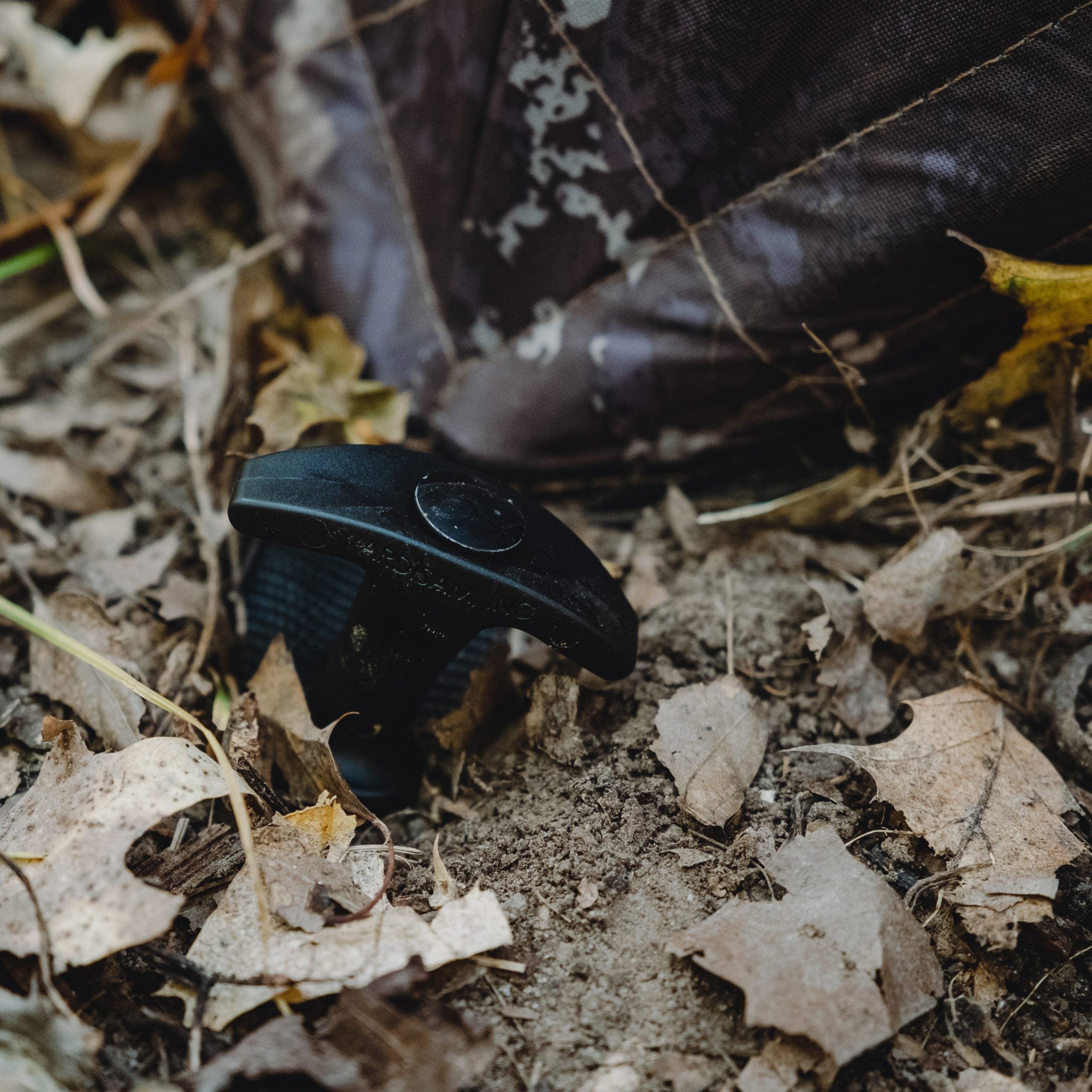 ALL-TERRAIN GROUND STAKE KIT - Young Wild Hunters