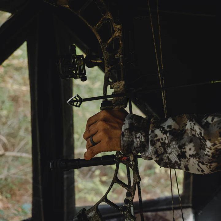 BIG CAT™ BLOODTRAIL® BACKWOODS - Young Wild Hunters