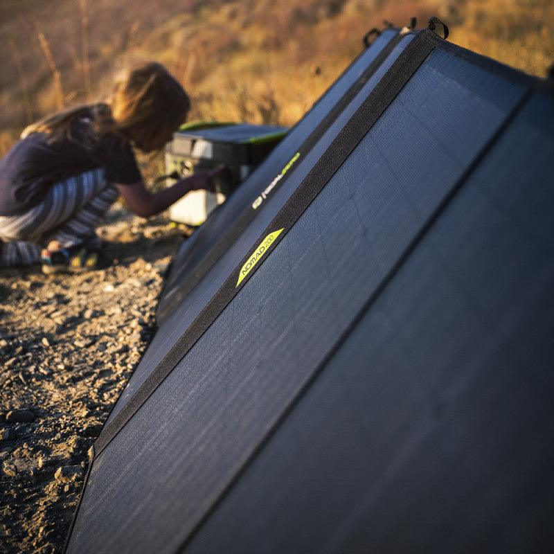 Nomad. Panel Solar Athena - Young Wild Hunters