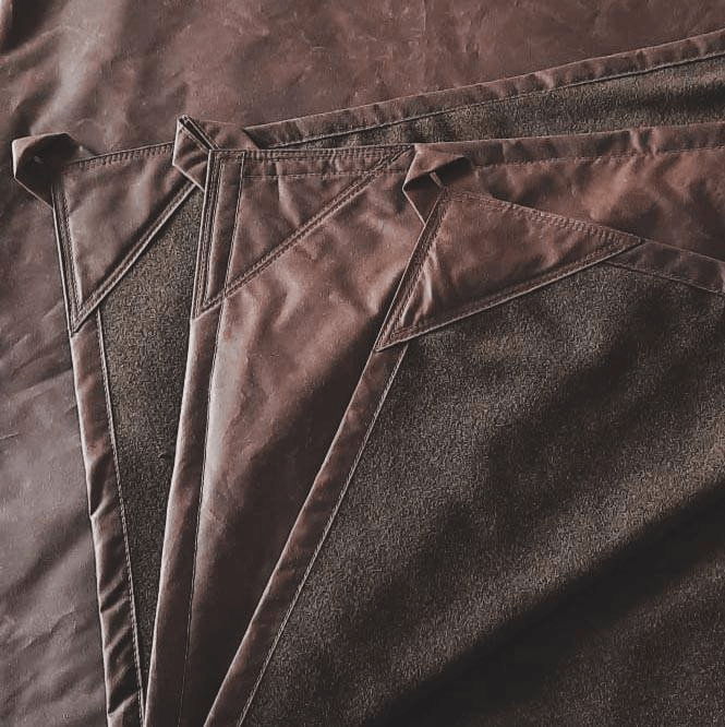 Paño de Lana y Hule Marrón/Verde - Young Wild Hunters