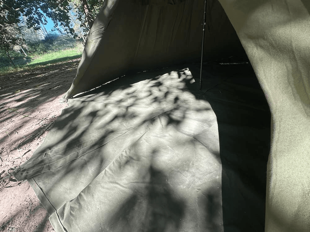 Paño de tierra polaco Lavvu - Young Wild Hunters