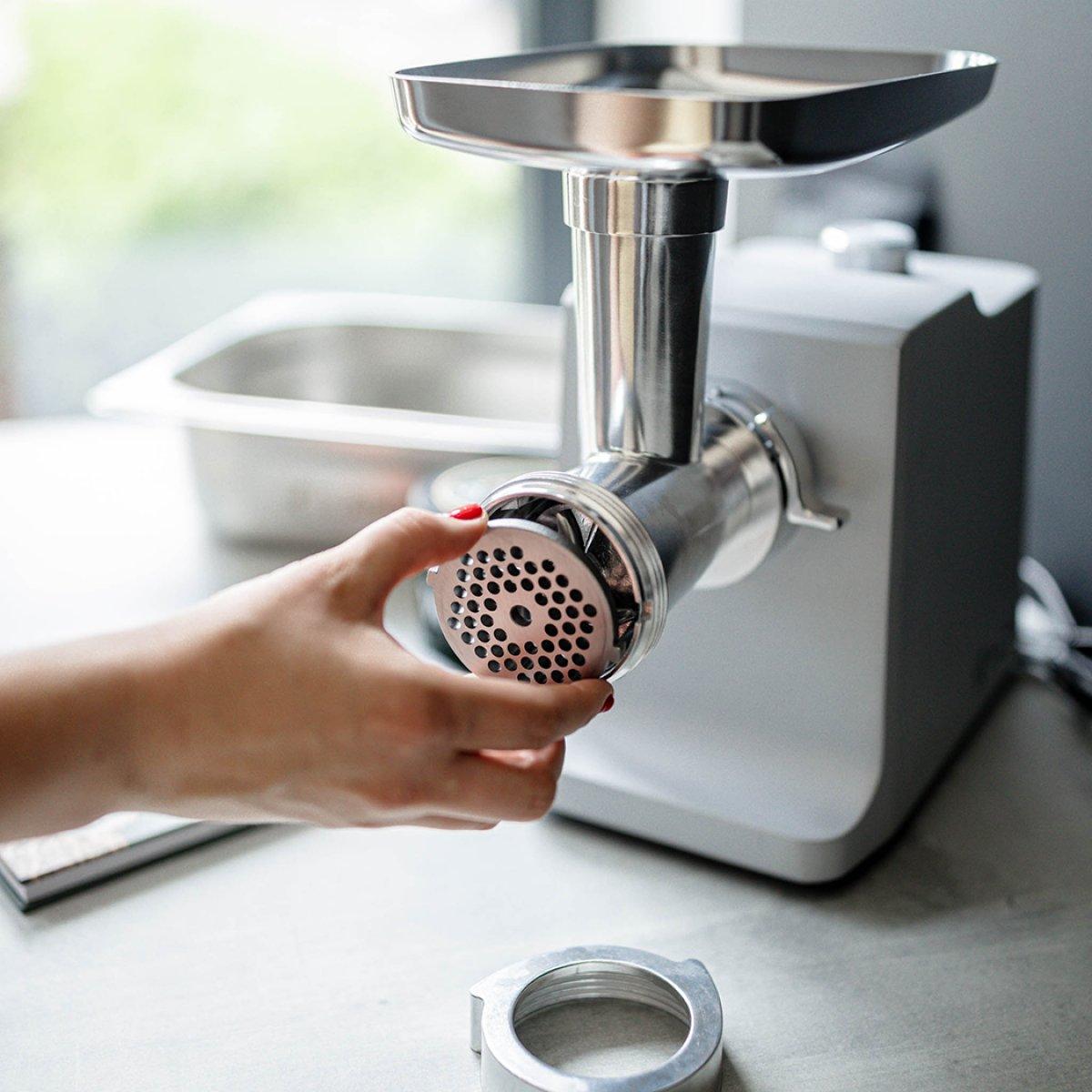 Picadora de carne W 50 - Young Wild Hunters