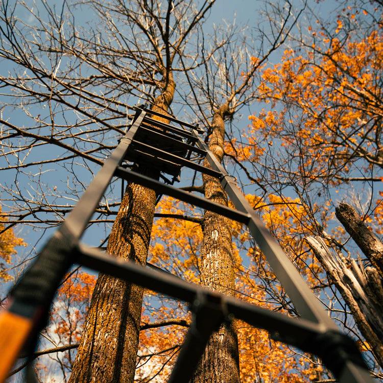 DELUXE™ 1-MAN - Young Wild Hunters