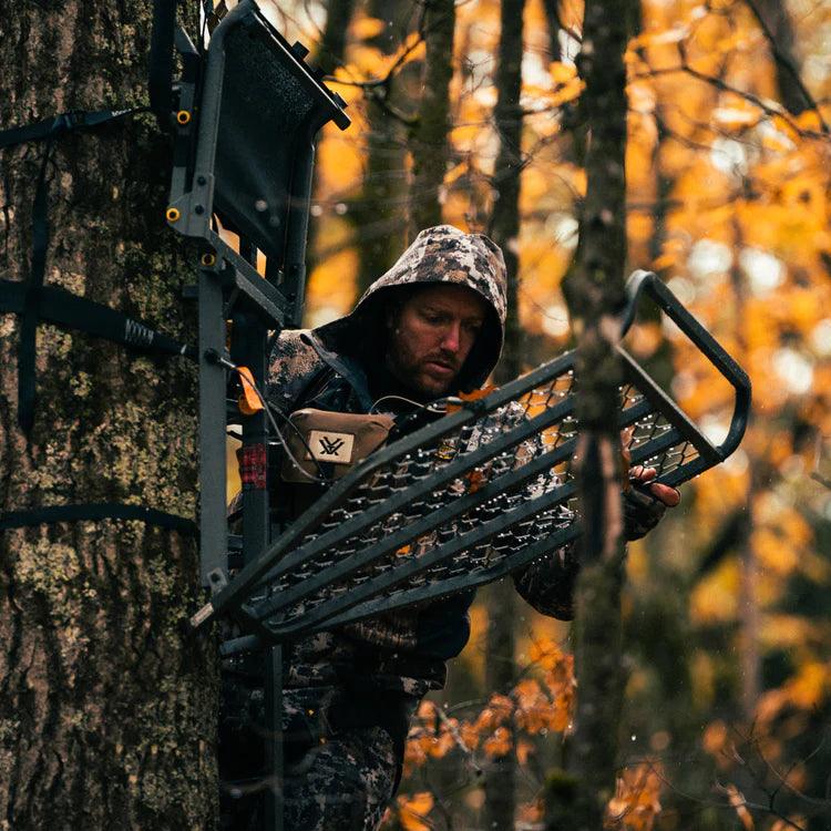 BIG FOOT™ BRUTE™ HANG-ON - Young Wild Hunters