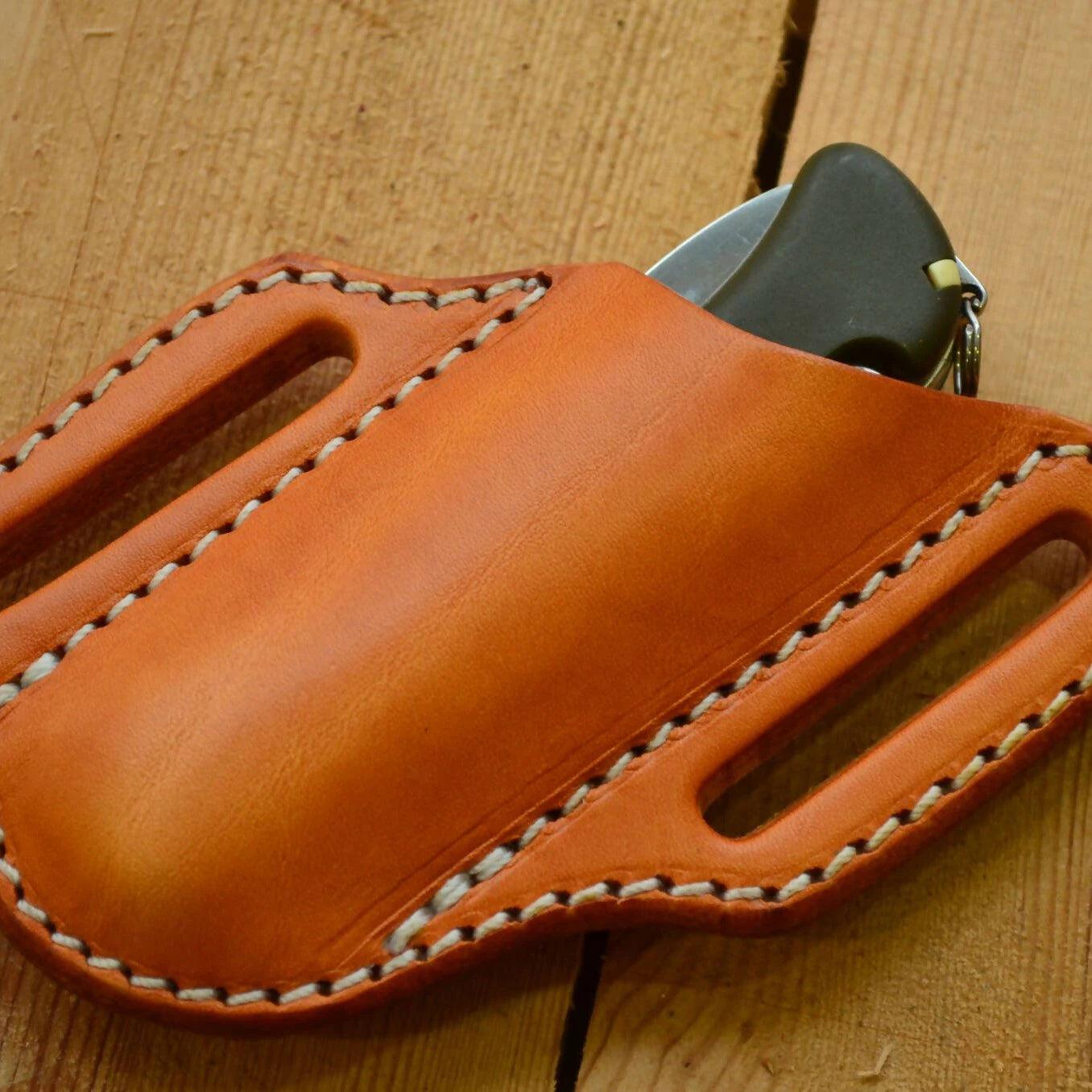 funda de navaja oblicua de cuero