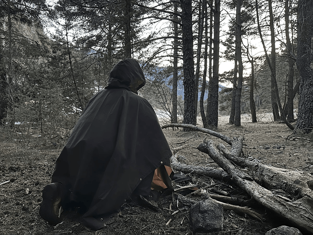 Oilskin Poncho Shelter - Young Wild Hunters
