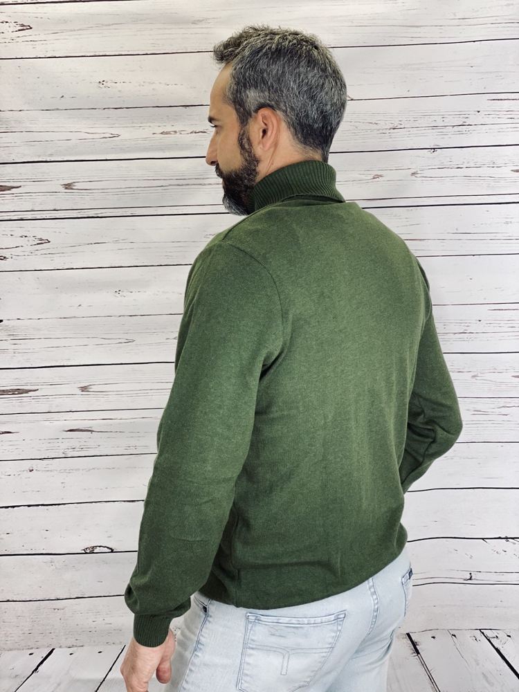 Man Green Swan Hunting Sweater