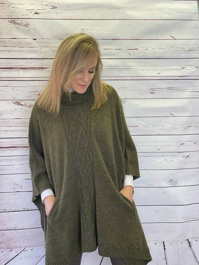 Poncho Caza Mujer Details Verde