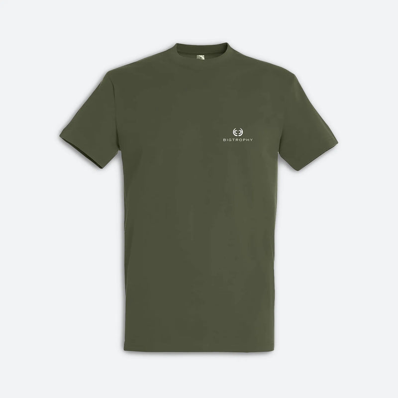 Camiseta verde de caza con logo de ramón bigtrophy